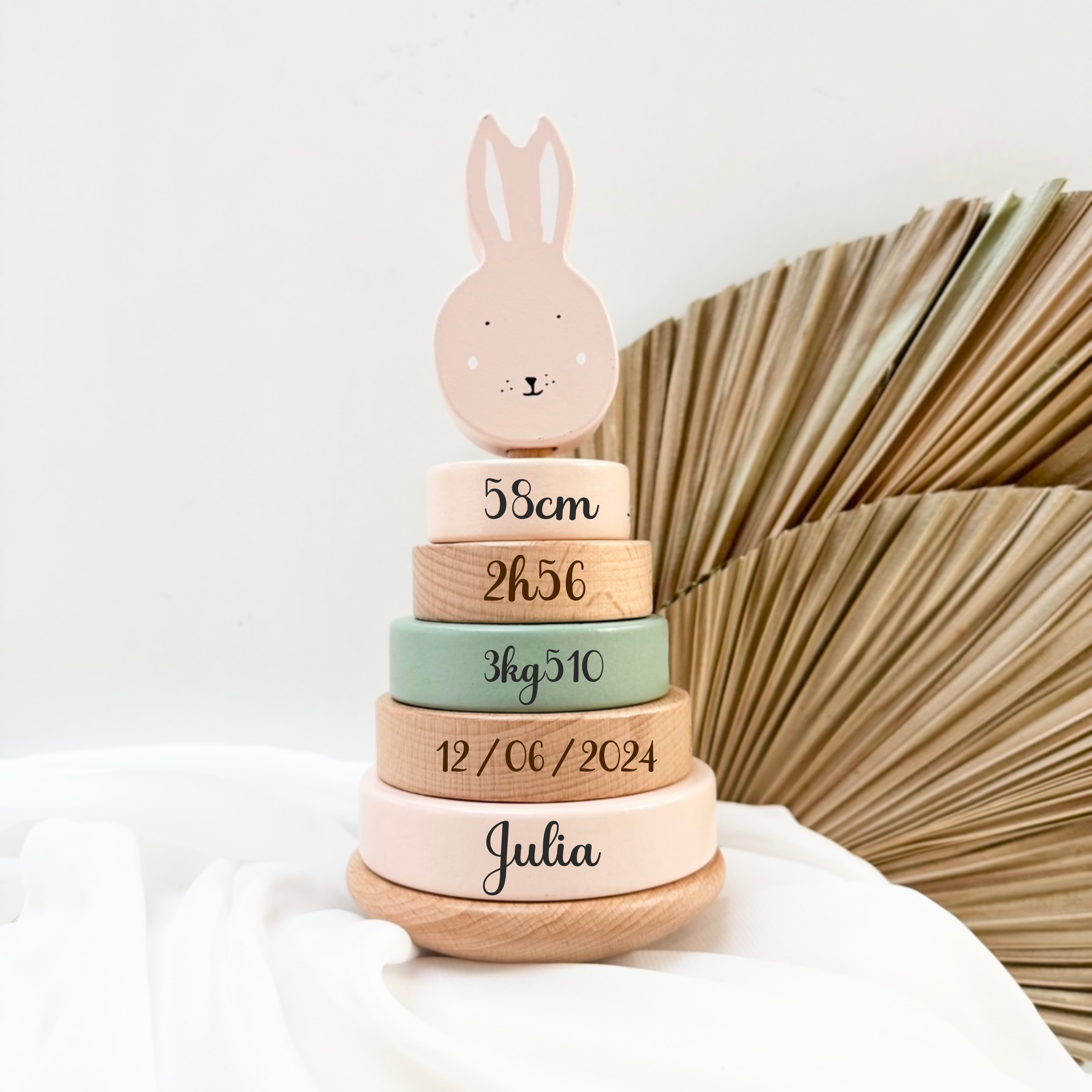 Tour à empiler personnalisée avec anneaux – Lapin