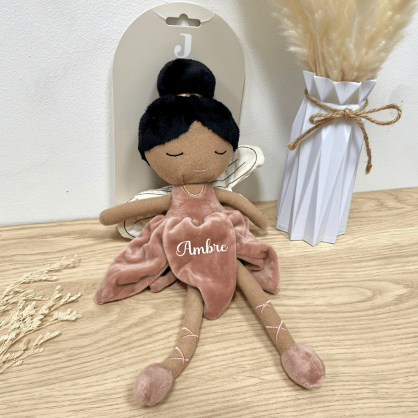 Peluche poupée personnalisée - Mae – Image 3