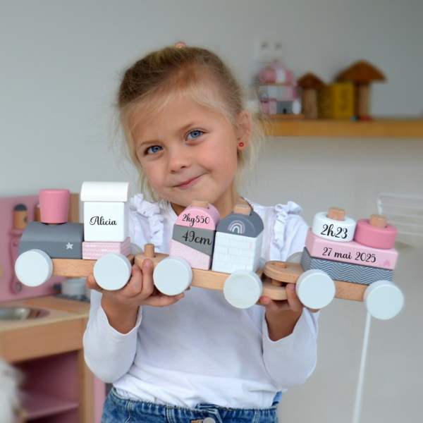Petit train naissance personnalisé à empiler en bloc Rose – Image 2