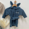peignoir brodé enfant lapin bleu